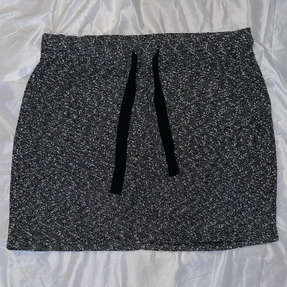 Black and gray mini skirt drawstring mini skirt